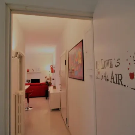 Thelma Funivia-vicino Maggiore E Chiara Apartment Bologna