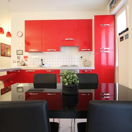 Thelma Funivia-vicino Maggiore E Chiara Apartment Bologna
